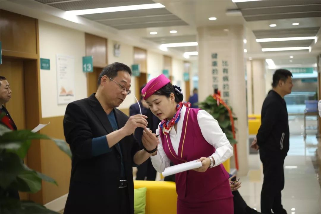 商丘24小时套医保卡(北京医保卡使用指南)